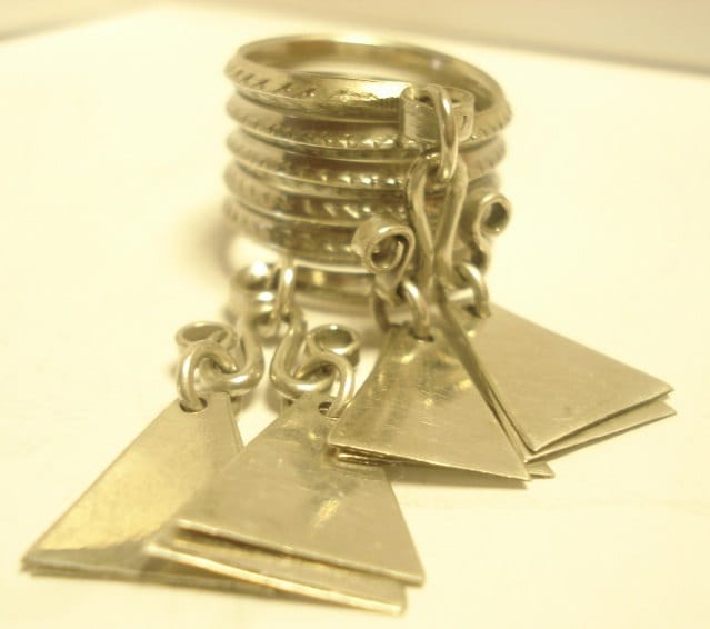 Silberner Fingerring Mit Anhängern von daumants