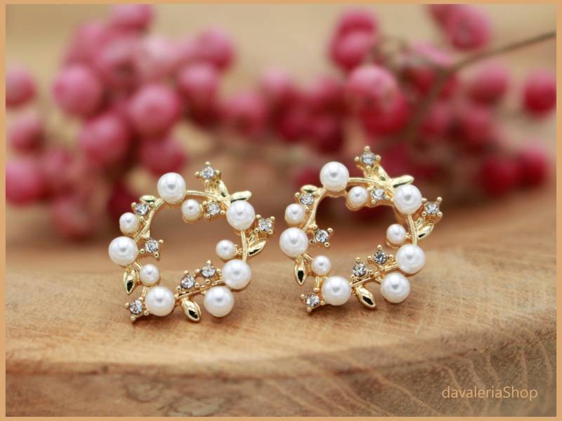 Goldene Ohrstecker Weihnachten - Kranzdesign Mit Perlen & Kristallen Glitzernder Schmuck Für Damen von davaleriaShop