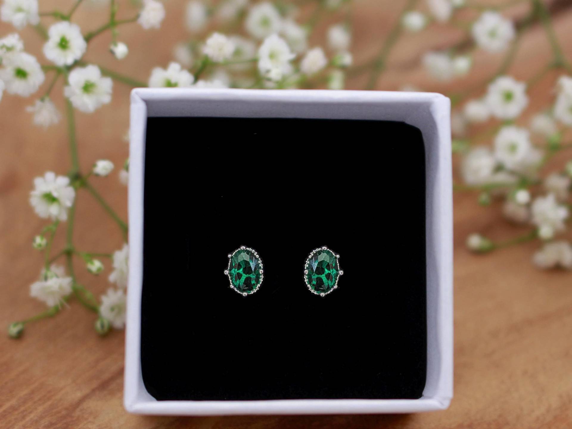 Grüne Glasstein Ohrstecker Oval - Silberfarbene Fassung | Vintage Look Elegante Damen Ohrringe Geschenkidee Schmuck von davaleriaShop