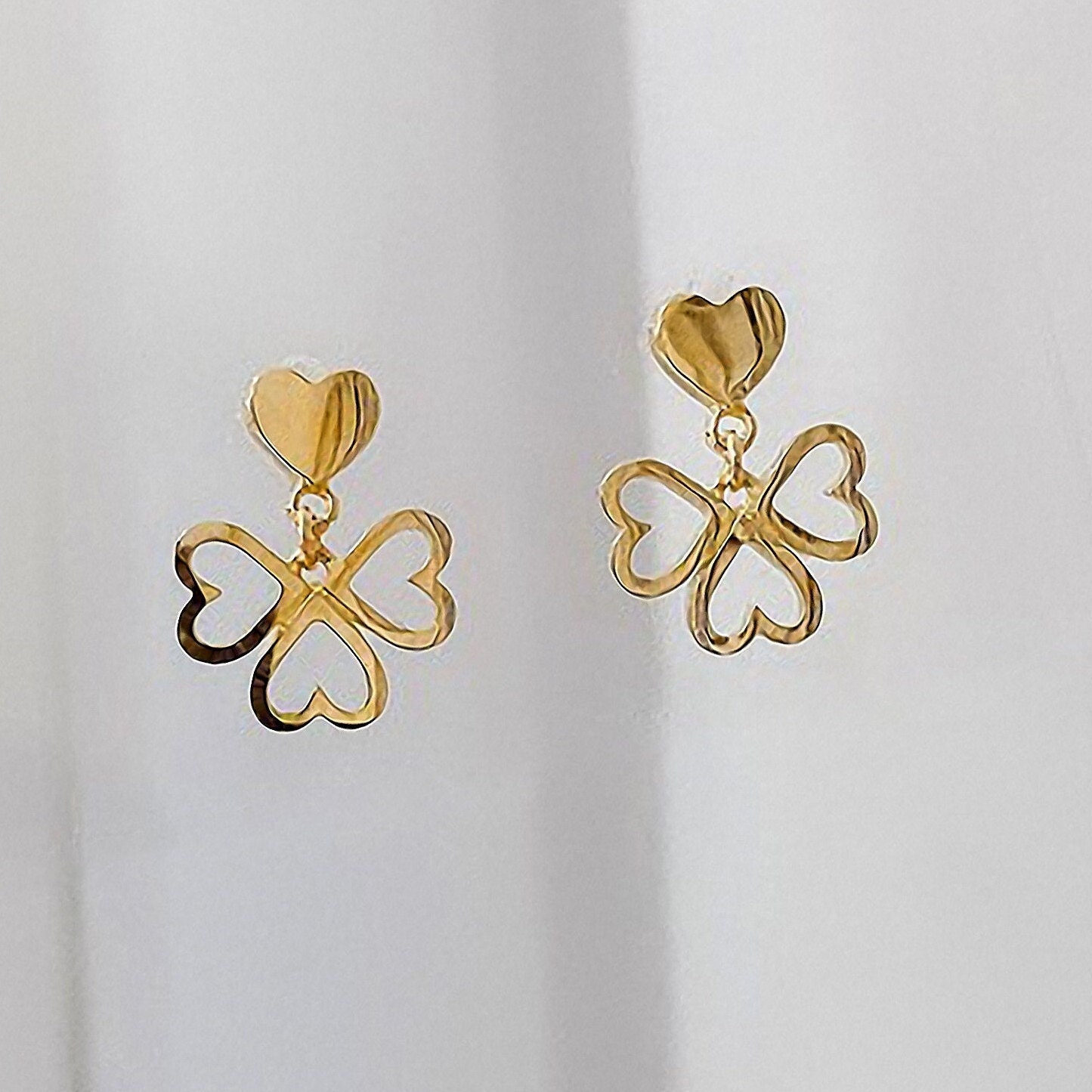 10K Solid Gold Ohrringe Klee Floral Herz Ohrstecker 4-Blättriges Kleeblatt Für Frauen Mädchen Geschenk Sie von dazzledreamslondon