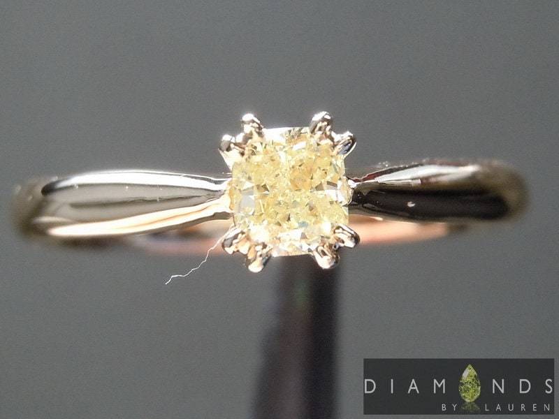 0.31Ct Hellgelb Si1 Kissenschliff Diamant Ring R6972 von dblauren