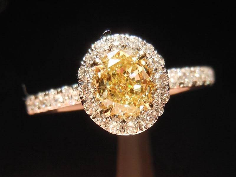 0.53Ct Ausgefallener Gelb Vs1 Oval Form Diamant Ring R4133 von dblauren