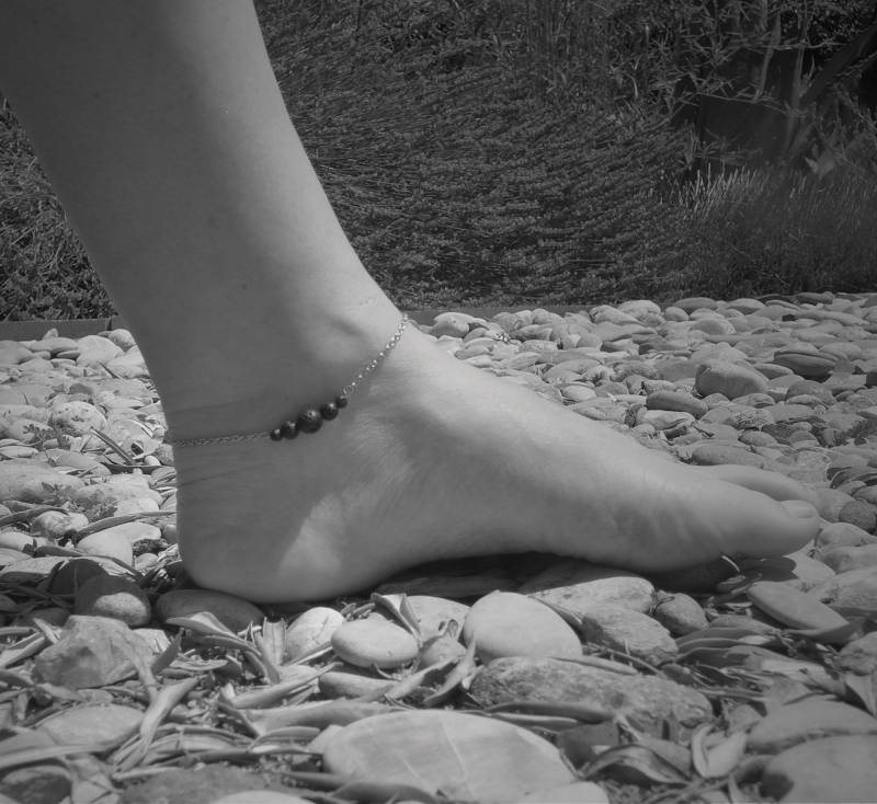 Lavastein-Fußkettchen, Lavasteinperlen in Verschiedenen Größen, Edelstahlkette Und -Finish, Naturstein, Fußkettchen Aus Stahl von deBATjes