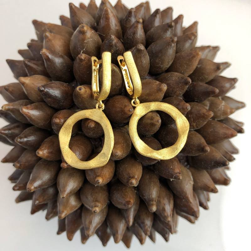 Ohrring Goldschmiede Handarbeit in 925 Silber Mit 18Kt Vergoldung Besonderes Schmuckgeschenk Für Jeden Tag, Lieblingsstück von deTempleSchmuck