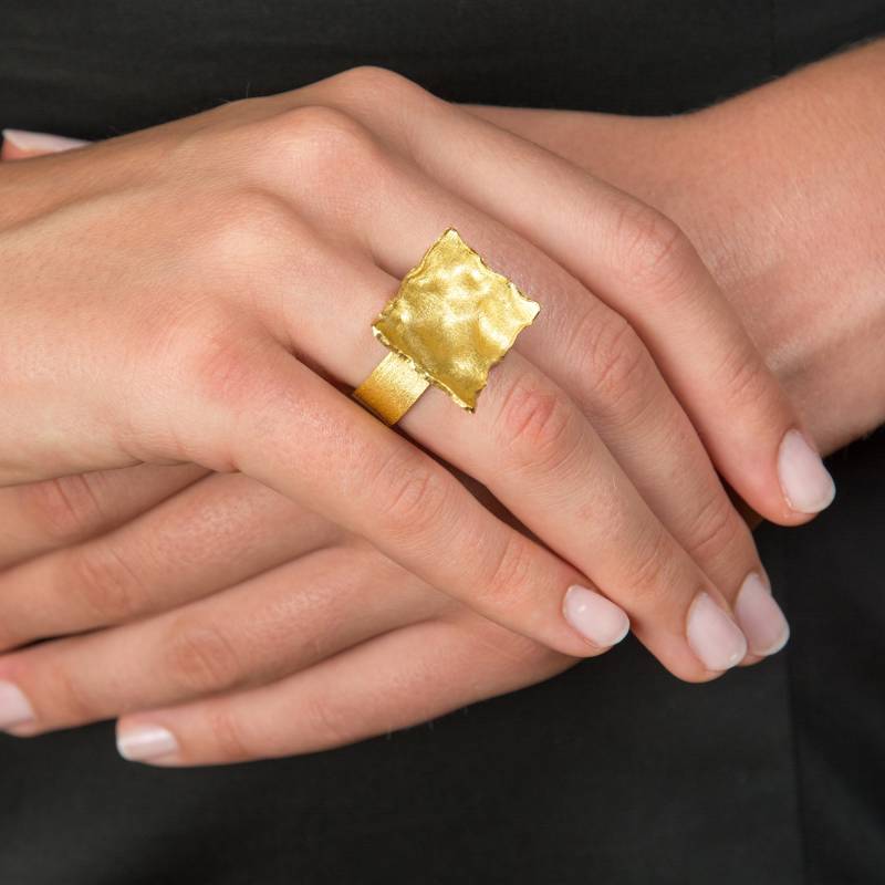 Goldener Designer Ring Individuelle Goldschmiede Handarbeit in Sterling Silber 18Kt Vergoldet Eyecatcher Für Den Besonderen Anlaß von deTempleSchmuck