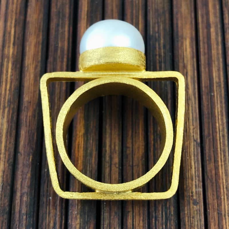 Perlenring Gold, Von Hand Gearbeitet, Einzigartiges Geschenk Für Die Liebste, Eyecatcher in 925 Silber Hochwertig 18Kt Vergoldet von deTempleSchmuck