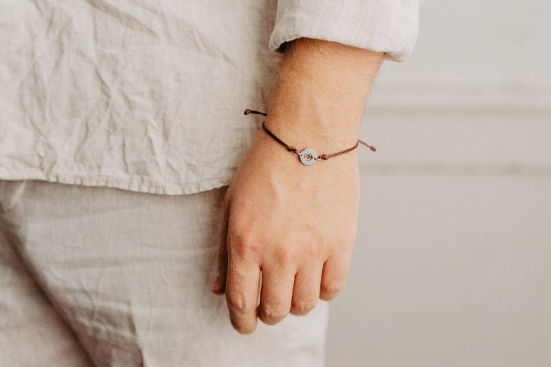 Glaube Liebe Hoffnung Armband Für Herren Mit Makrame Schiebeverschluss Größenverstellbar von deardisciple