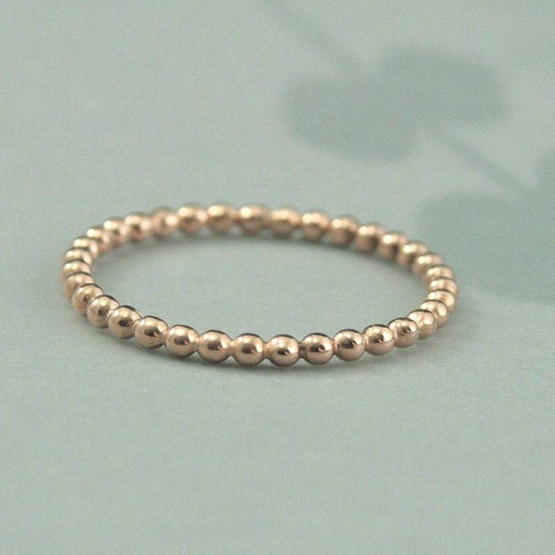 14K Rose Gold Bubble BandMassive Perlen BandRose Stacking RingThin BandUnique Wedding Band von debblazer