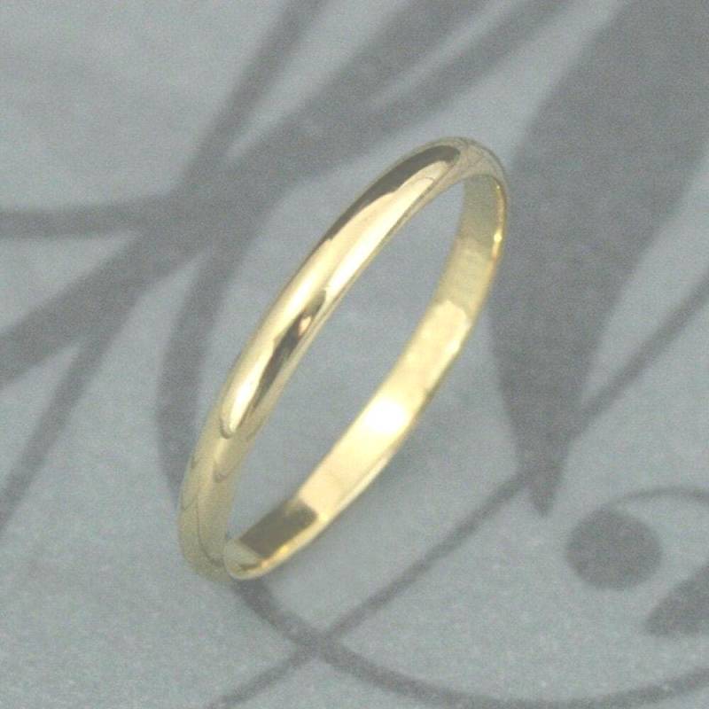 18K Gold 2 Mm Mal 1 Plain Jane Halbrunde Band - Ehering Ihre Wahl Von Gelb, Weiß Oder Rose von debblazer