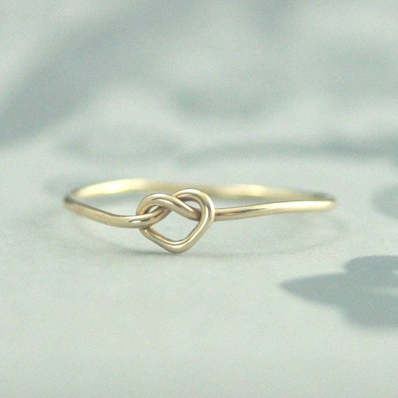 Gold Herz Knoten Ring~Liebesknoten Ring~Unendlichkeit Ring~Gold Ring~Verlobungs Ring~Geschenk Für Sie~Tie The Ring~Teen Ring~Brautjungfer Ring von debblazer