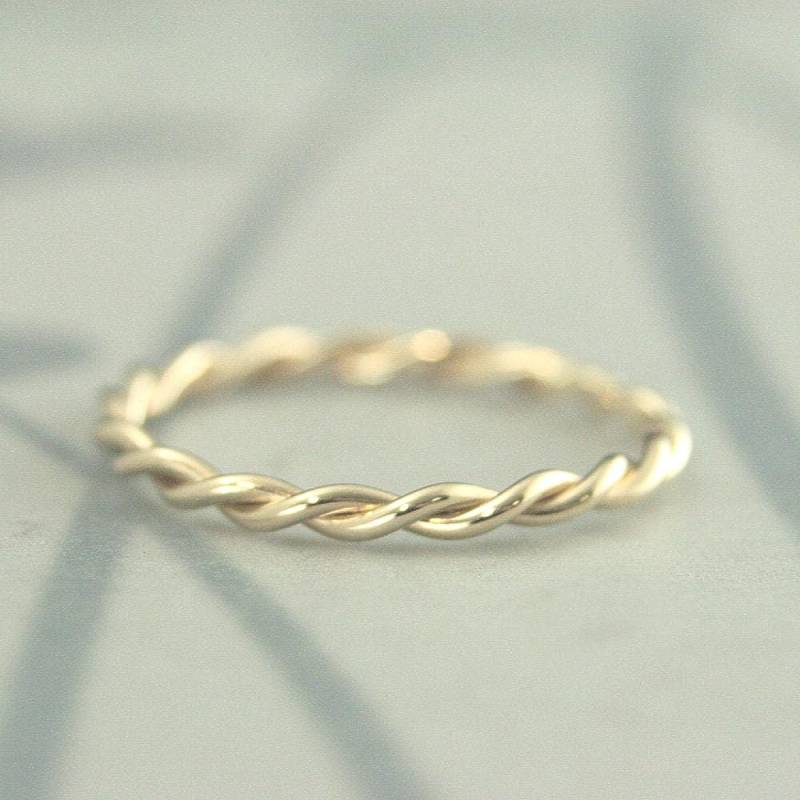 Gold Twist Ring Massiv 14K Seilband Gelbgold Damen Goldband Ehering Goldener Massivgold Stapelring von debblazer