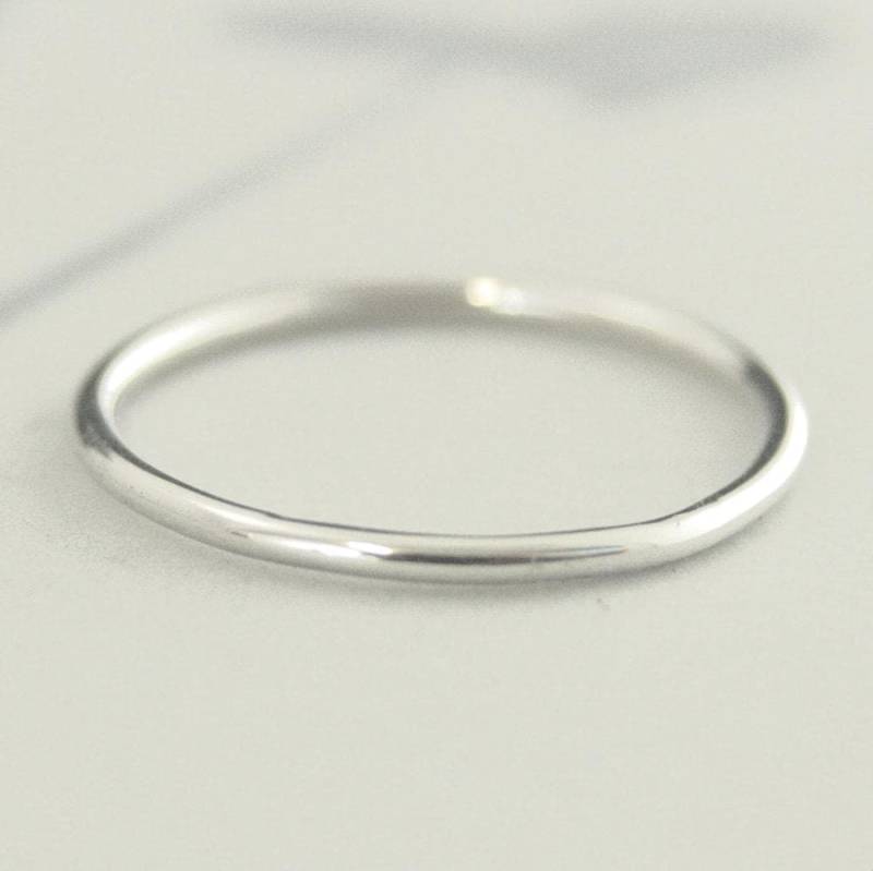 Platin Band Spacer Ring 1.25mm Voll Runde Ehering Stapelring von debblazer