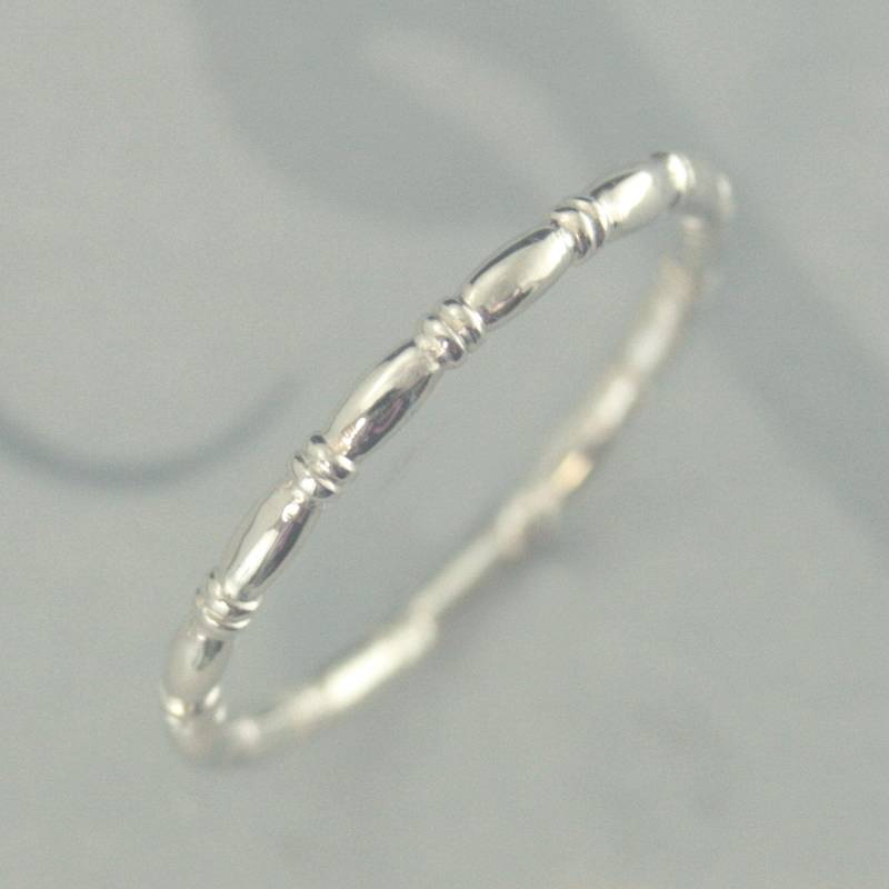 Weißgold Band Damen Ehering Gold Zierlich Ring Perlenring Bandring Gerippter Hand Gegossener Goldring von debblazer