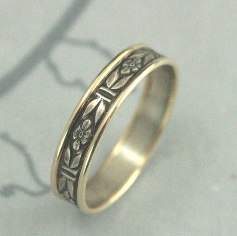Zwei Ton EheringRomanze Im Garten Touch Of Gold RingBimetall RingOxidiertes Silber Und Gemusterten Ring von debblazer