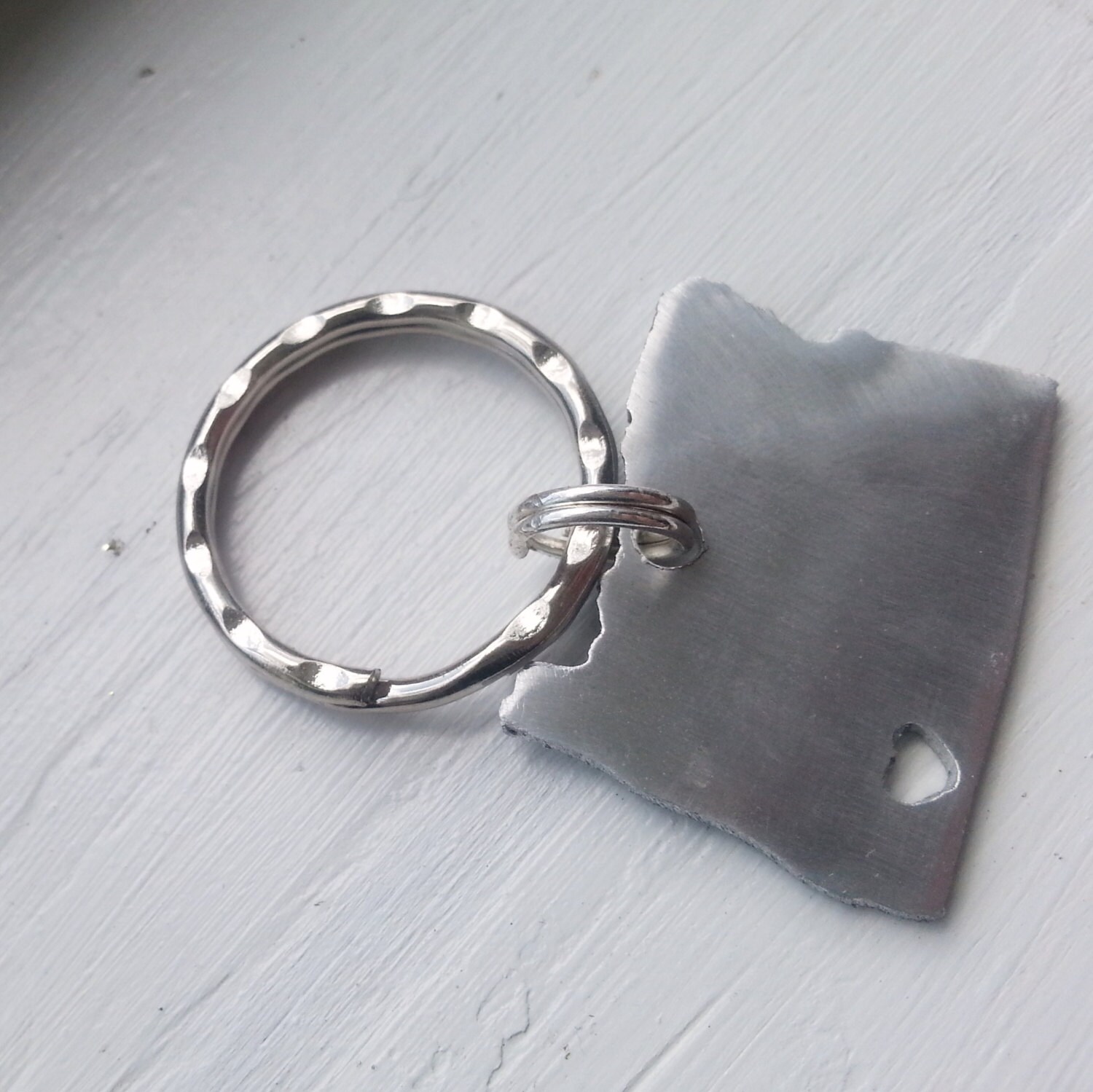 Recyceltes Aluminium Silber Oregon Custom Key Ring Recyceltes Metall Zustand Schlüsselanhänger Herz Karte Unisex Recyceltes Aluminium Silber Oregon Custom Key Ring Recyceltes Metall Zustand Schlüsselanhänger Herz Karte Unisex von deedlesdesign