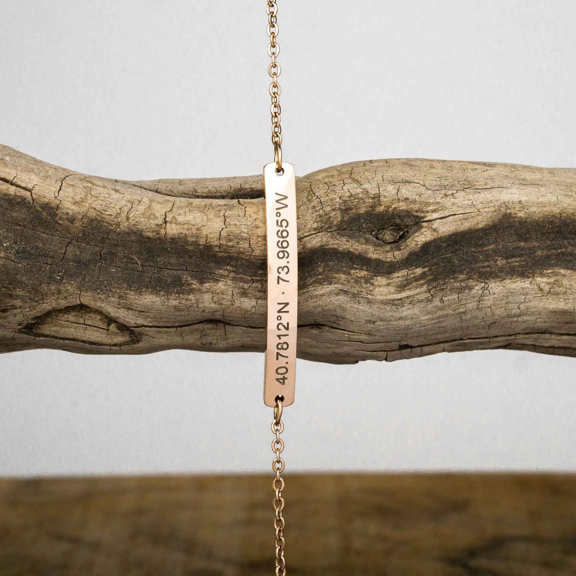 Koordinaten Armband Rosé Gold/Mit Gravur Personalisierte Armkette Namenskettchen Einzigartiges Geschenk Valentinstag Koordinaten Armband Rosé Gold/Mit Gravur Personalisierte Armkette Namenskettchen Einzigartiges Geschenk Valentinstag von deineKoordinaten