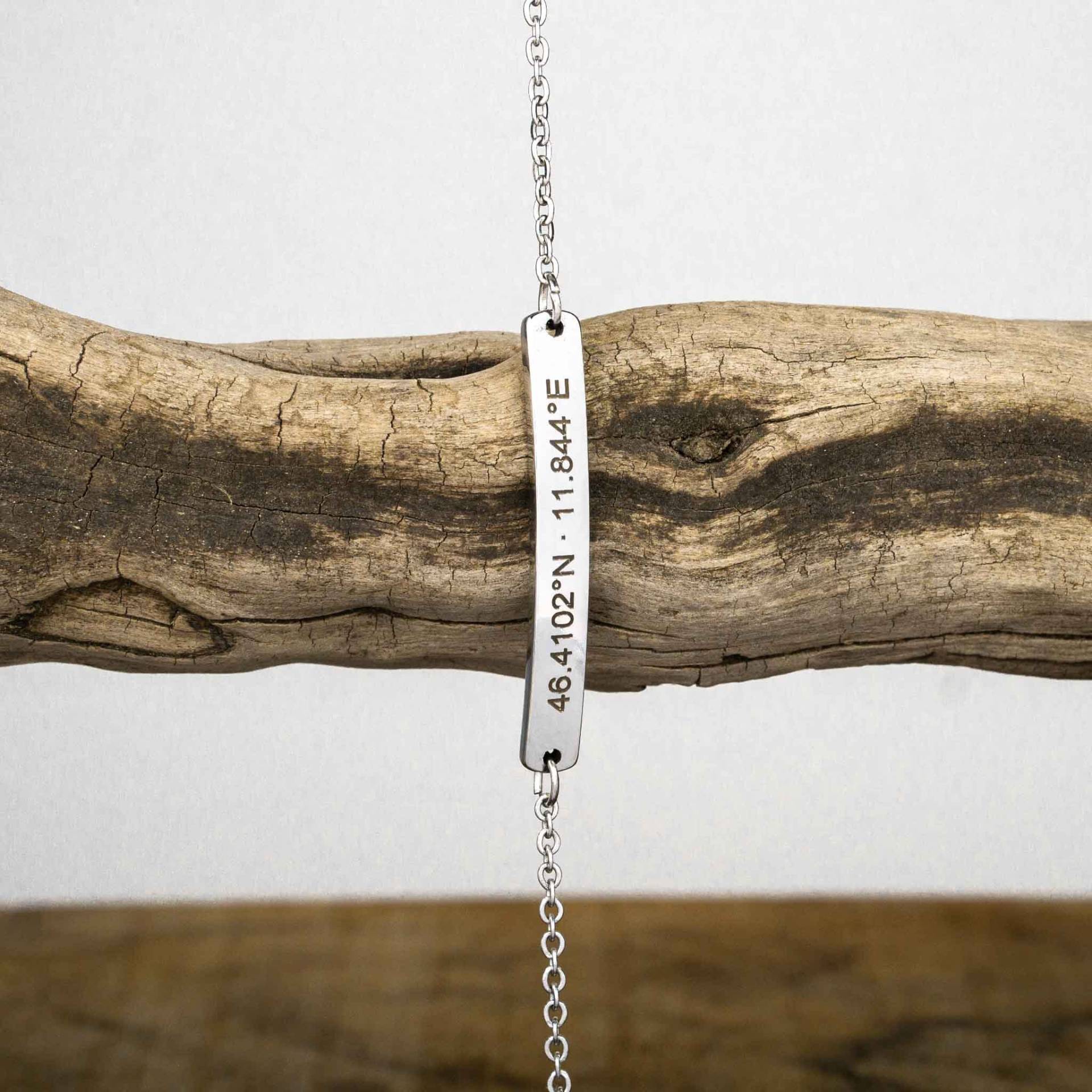 Koordinaten Armband Silber/Mit Gravur Personalisierte Armkette Namenskettchen Rostfrei Einzigartiges Geschenk Valentinstag Koordinaten Armband Silber/Mit Gravur Personalisierte Armkette Namenskettchen Rostfrei Einzigartiges Geschenk Valentinstag von deineKoordinaten