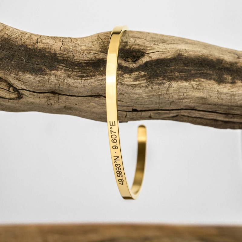 Personalisierter Armreif Gold, Personalisiertes Armband, Personalised Cuff, Mit Namen, Geschenk, Graviert von deineKoordinaten