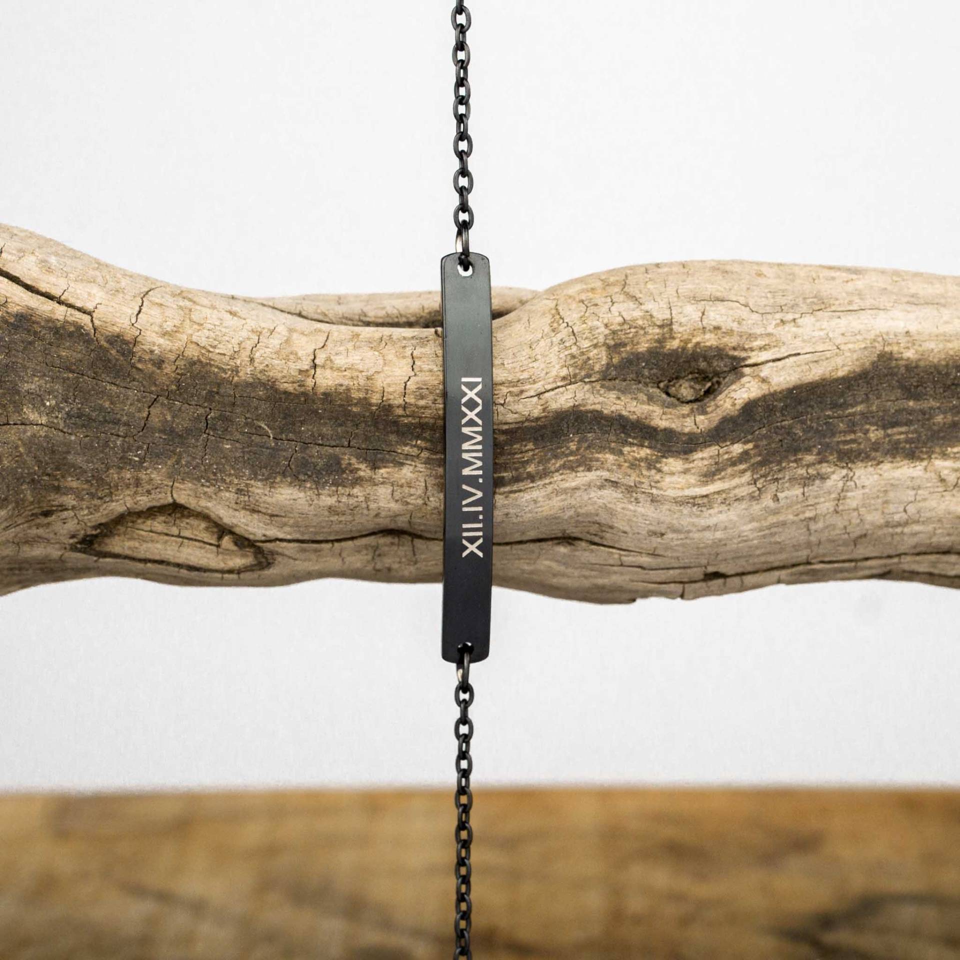 Personalisiertes Armband in Schwarz/Mit Eigener Gravur Personalisierte Armkettchen Namensarmband Freundschaft Valentinstag Personalisiertes Armband in Schwarz/Mit Eigener Gravur Personalisierte Armkettchen Namensarmband Freundschaft Valentinstag von deineKoordinaten