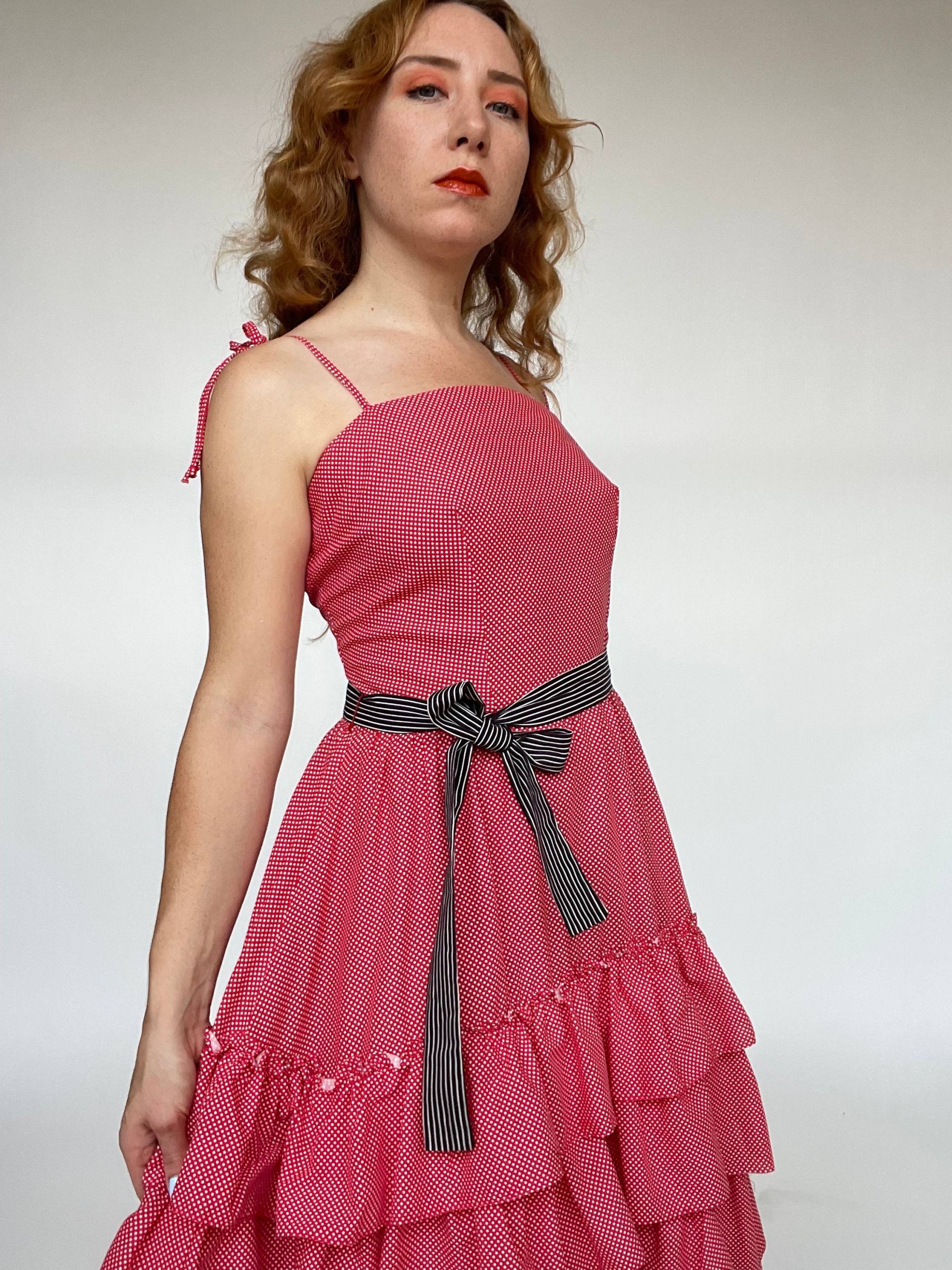 1970Er Jahre Kleid Rot Tupfen Rüschen Tellerrock M von dejavintageboutique