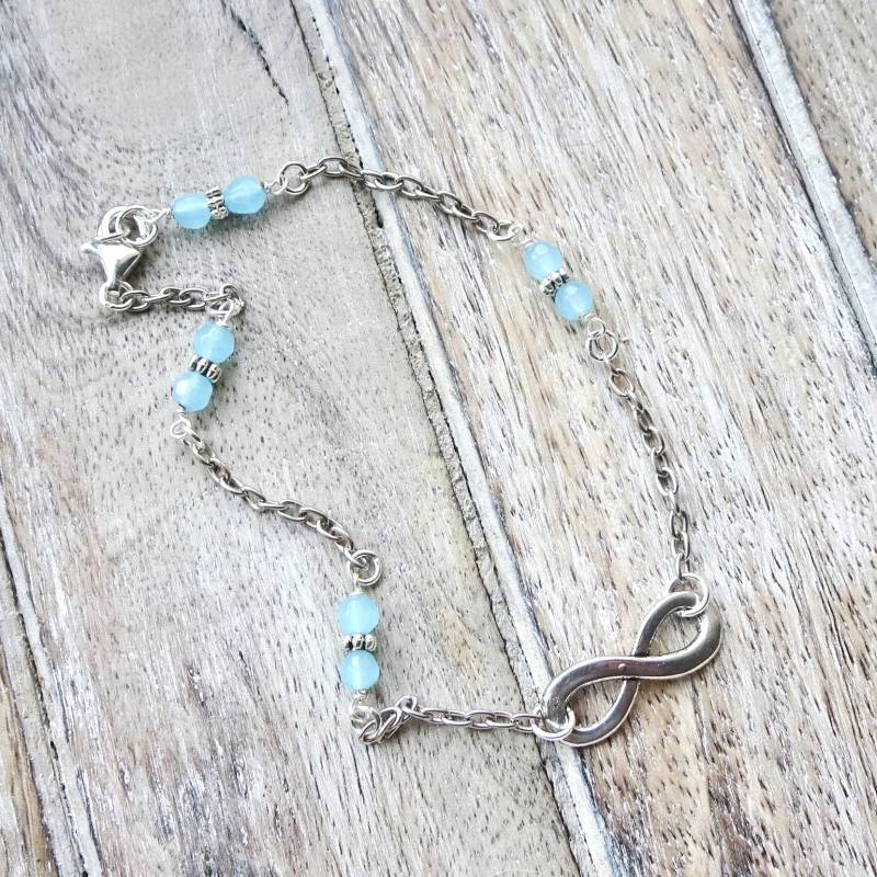 Aqua Bead Silber Kette Fußkettchen Infinity Charm Boho Strandschmuck von delaMarCollection