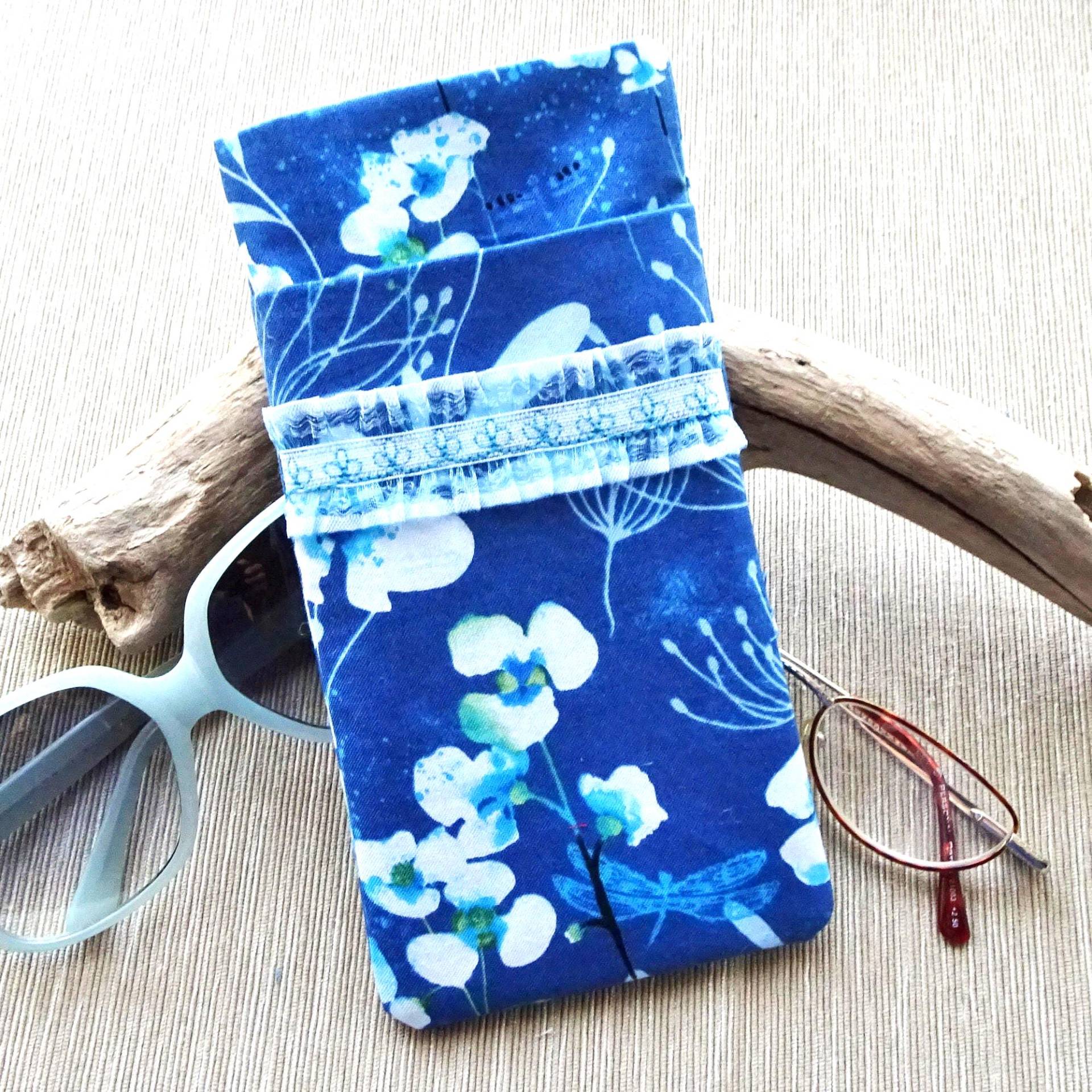 Doppel Brillenetui, 2 Paar Blau Floral Stoff Etui Für Brillen, Geschenk Mama von delaMarCollection