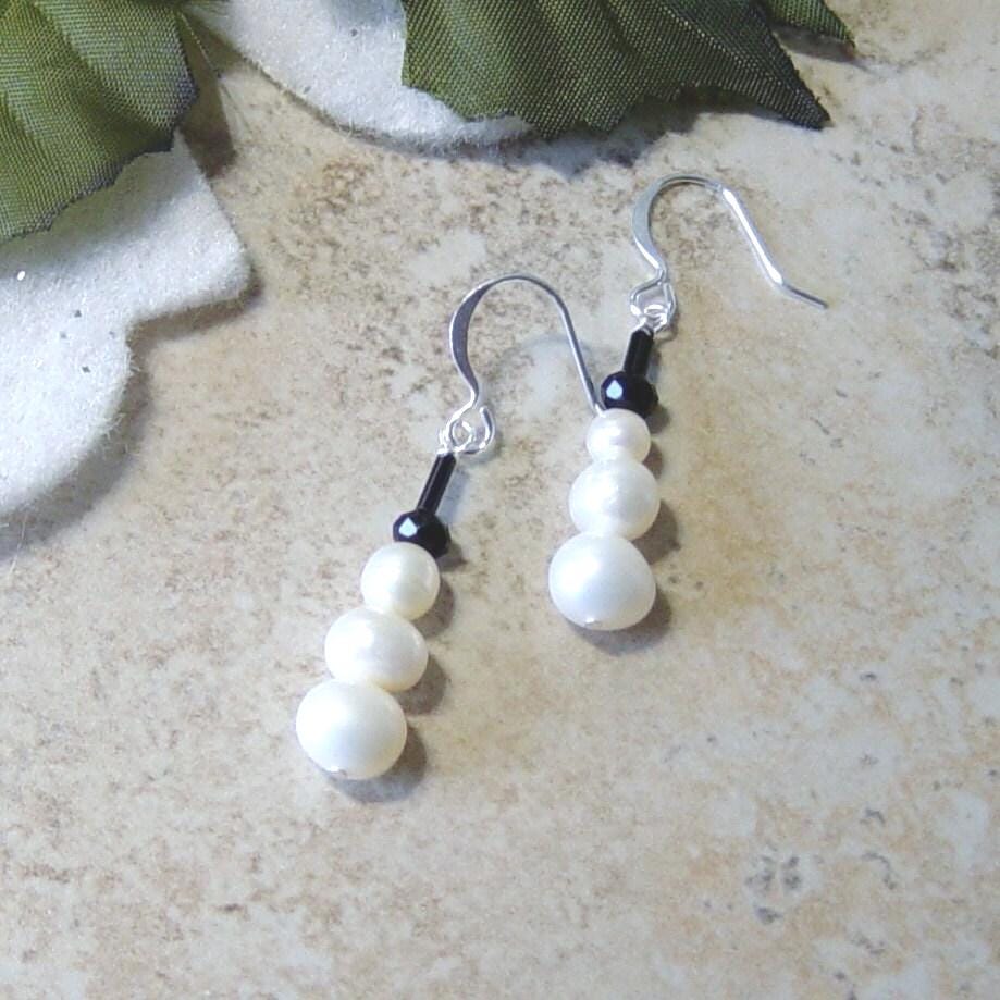 Perle Perlen Schneemann Ohrringe, Weihnachten von delaMarCollection