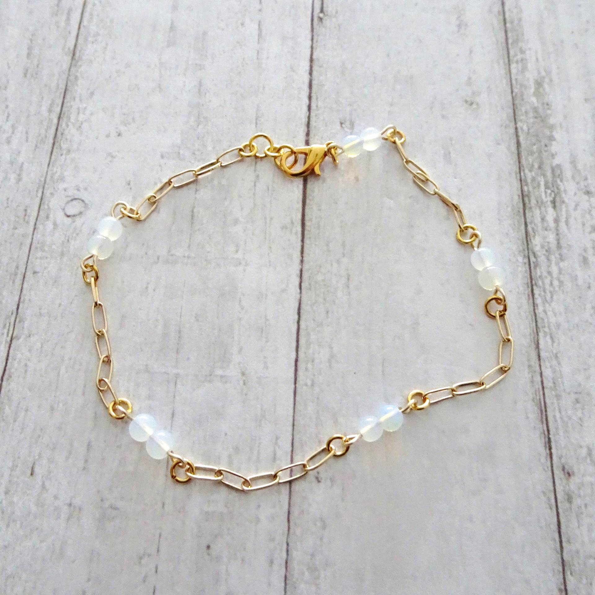 Goldkette Fußkettchen, Weiße Seeopal Perle, Länge Verstellbar Goldkette Fußkettchen, Weiße Seeopal Perle, Länge Verstellbar von delamarjewelry