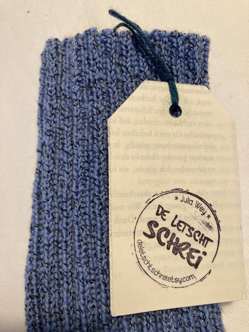 Handgestrickte Socken Hellblau von deletschtSchrei