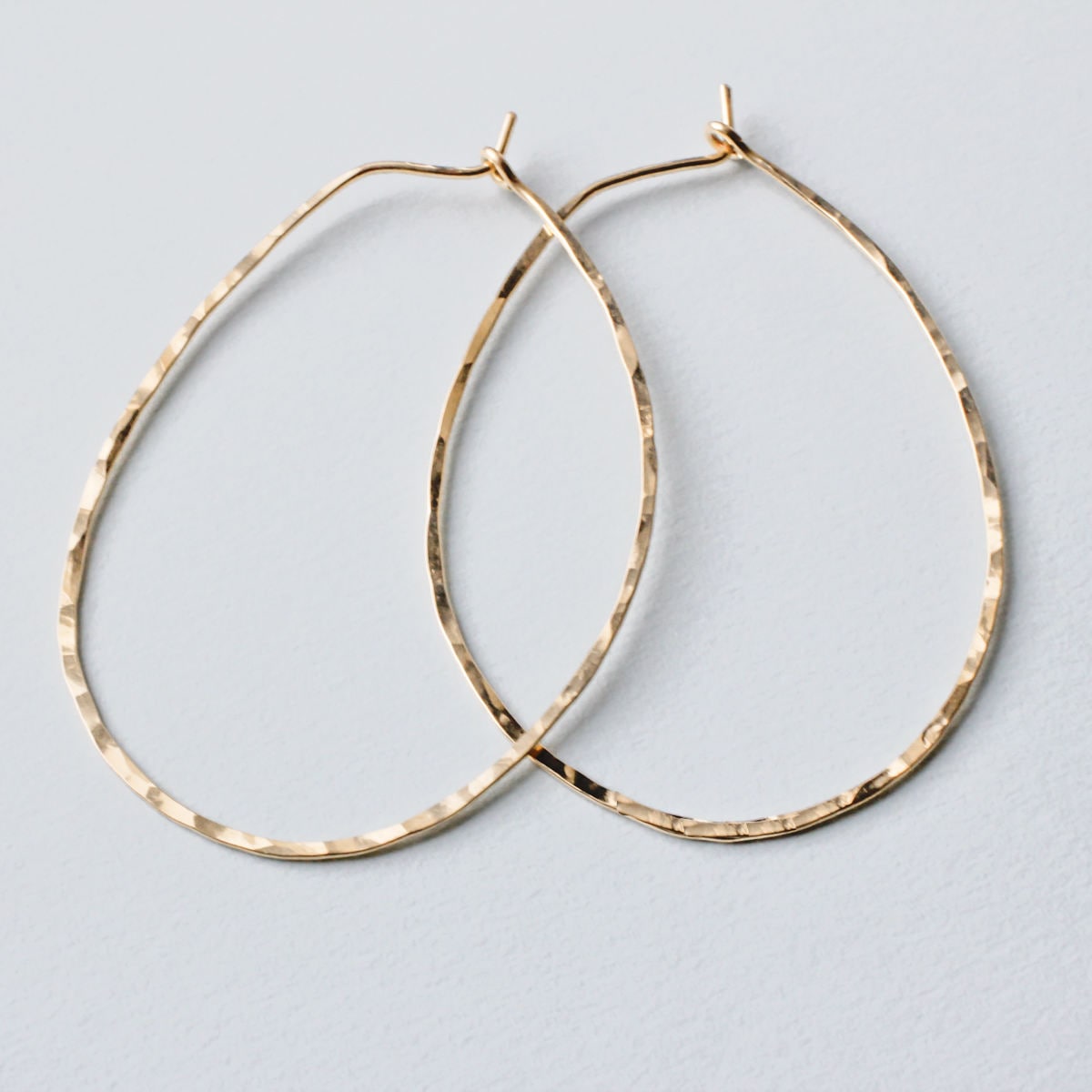 Gold Creolen - Dünne Oval Gehämmerte Fill/sterling Silber 2 "Große Rosegold Gerade Durch von delialangan