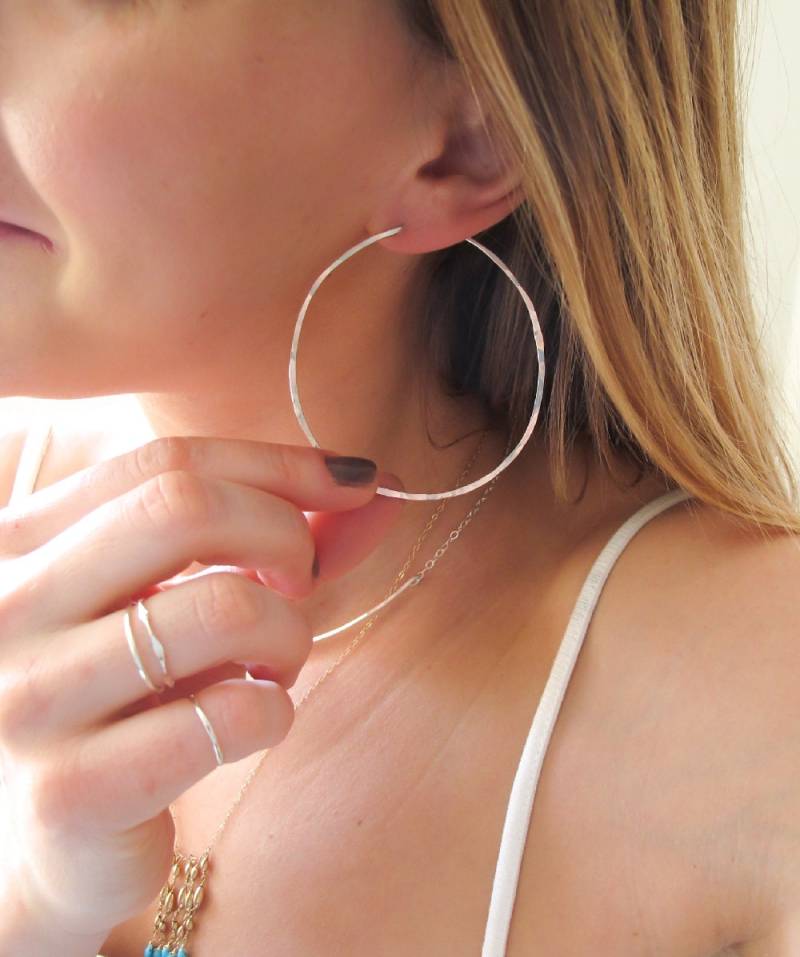 Große Silber Hoop Ohrringe - Dünne Gehämmertes Sterling Silber, Gold Oder Rose Hoops 2, 5 Zoll Creolen Große Silber Hoop Ohrringe - Dünne Gehämmertes Sterling Silber, Gold Oder Rose Hoops 2, 5 Zoll Creolen von delialangan