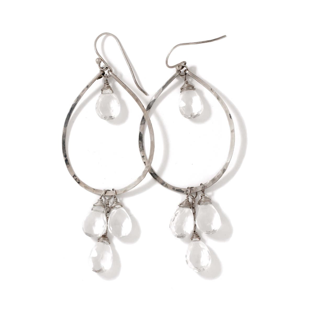 Klare Quarz Silber Teardrop Creolen - Kristall Ohrringe Gehämmerte Sterling Und Dreamcatcher von delialangan