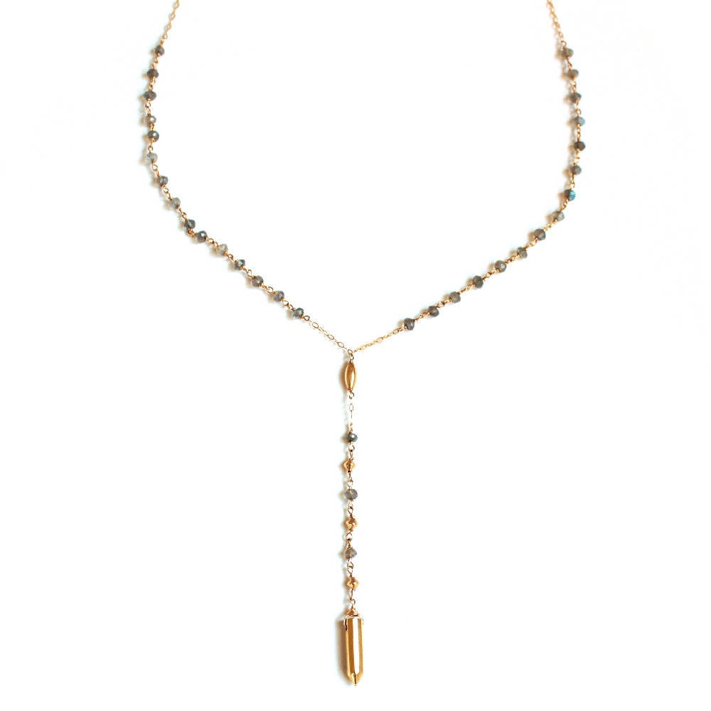 Labradorit Anbetung Anhänger - 14K Gold Filled Y Halskette Mit Messing/Perlen von delialangan
