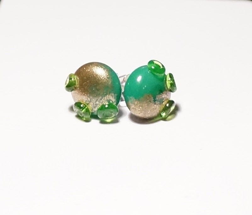 Grün Und Kupfer Handgefertigt Murano Glas Silber Ohrstecker Grün Und Kupfer Handgefertigt Murano Glas Silber Ohrstecker von dementedmagpie
