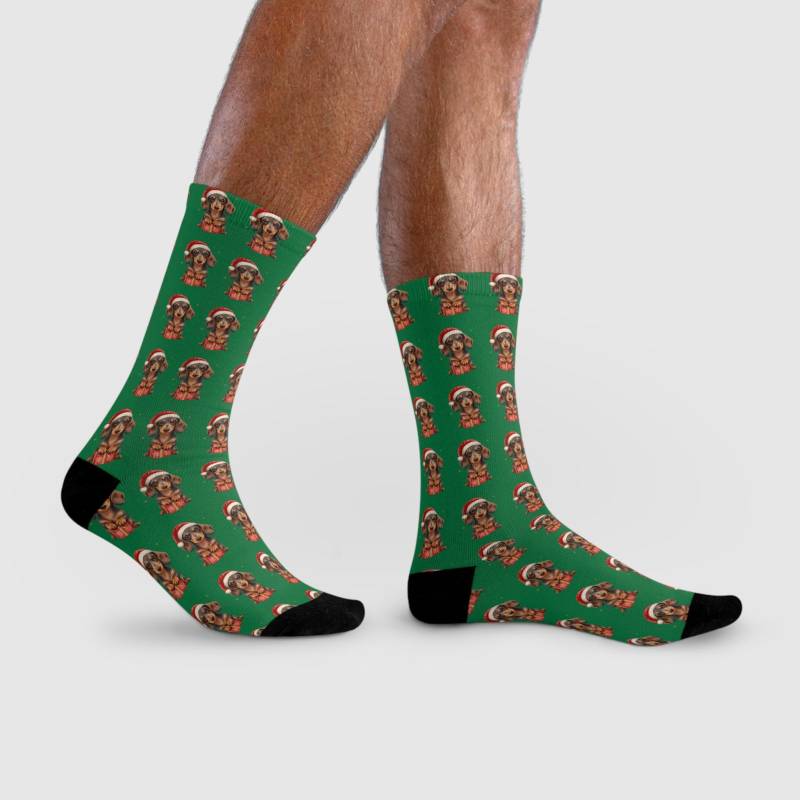 Grüne Dackel Weihnachtssocken, Dachshund, Süßes Hundemotiv, Weihnachtsgeschenk, Cozy Holiday Socks, Tierliebhaber Geschenk, Geschenkidee von deniWallArts