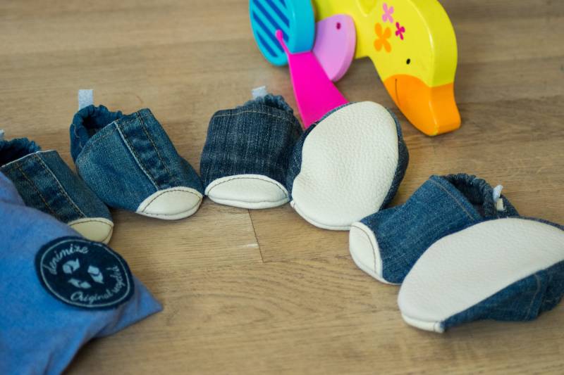 Kleinkind Barfuß Stiefel Recycelten Jeans Und Leder-Böden Kleinkind Barfuß Stiefel Recycelten Jeans Und Leder-Böden von denimize