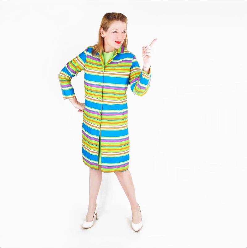 1960S Mod Heller Streifen Segeltuchmantel & Hellgrünes Etuikleid Von Flutterbye M L - Grün, Blau, Orange, Lila Gestreift Vfg Mitglied von denisebrain