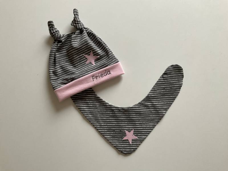 Babyset - Mütze Mit Passenden Halstuch Und Name von designGHgermany