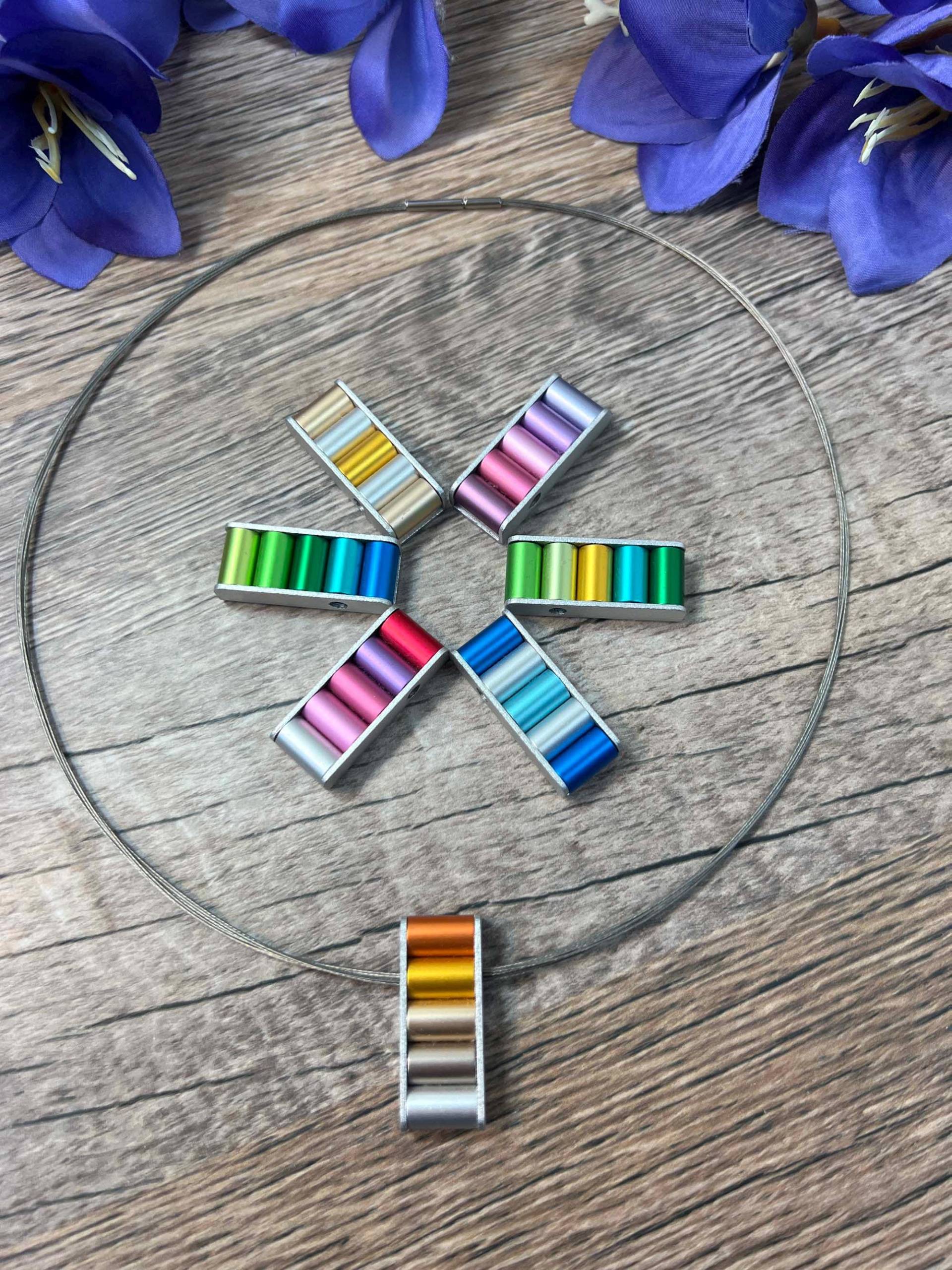 Damen Halskette Eloxierten Aluminium Walzen, Edelstahl Collier Mit Kugelverschluss, Personalisierbare Farbwahl, Farben Anpassbar Rot Grün von designROSENVOGEL