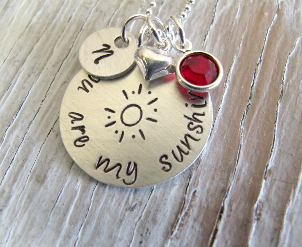 Du Bist Mein Sonnenschein, Personalisierte Halskette, Geburtsstein, Herz, Initial, Geschenk Für Sie, Tochter, Weihnachtsgeschenk von designsbydawnrenee