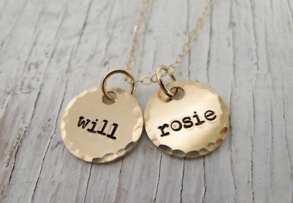 Gold Kindernamen Schmuck, Mutter Halskette, Großmutter Handgestempelter 2 von designsbydawnrenee