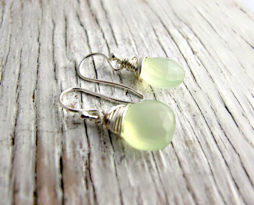 Grüne Chalcedon Ohrringe, Mint Grün, Hortensie Sterling Silber Ohrhaken, Brautjungfer Geschenk Für Sie von designsbydawnrenee