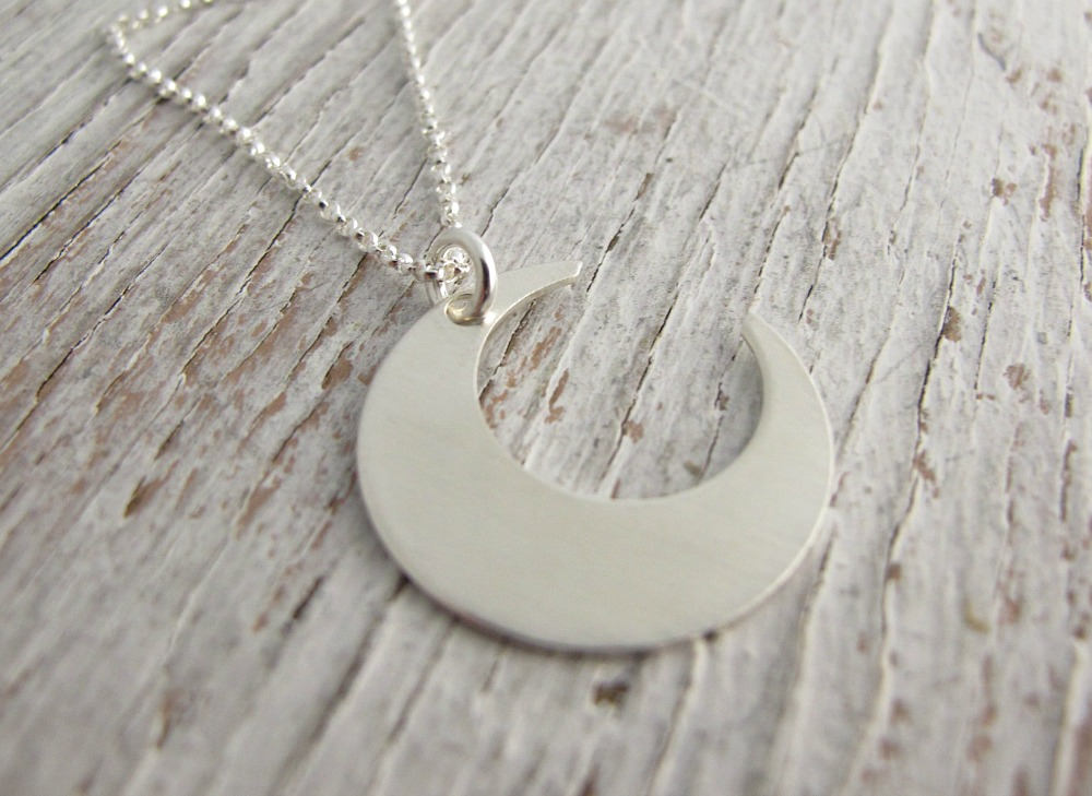 Halbmond Halskette, Sterling Silber, Handgefertigt, Halbmond, Sofort Versandfertig von designsbydawnrenee