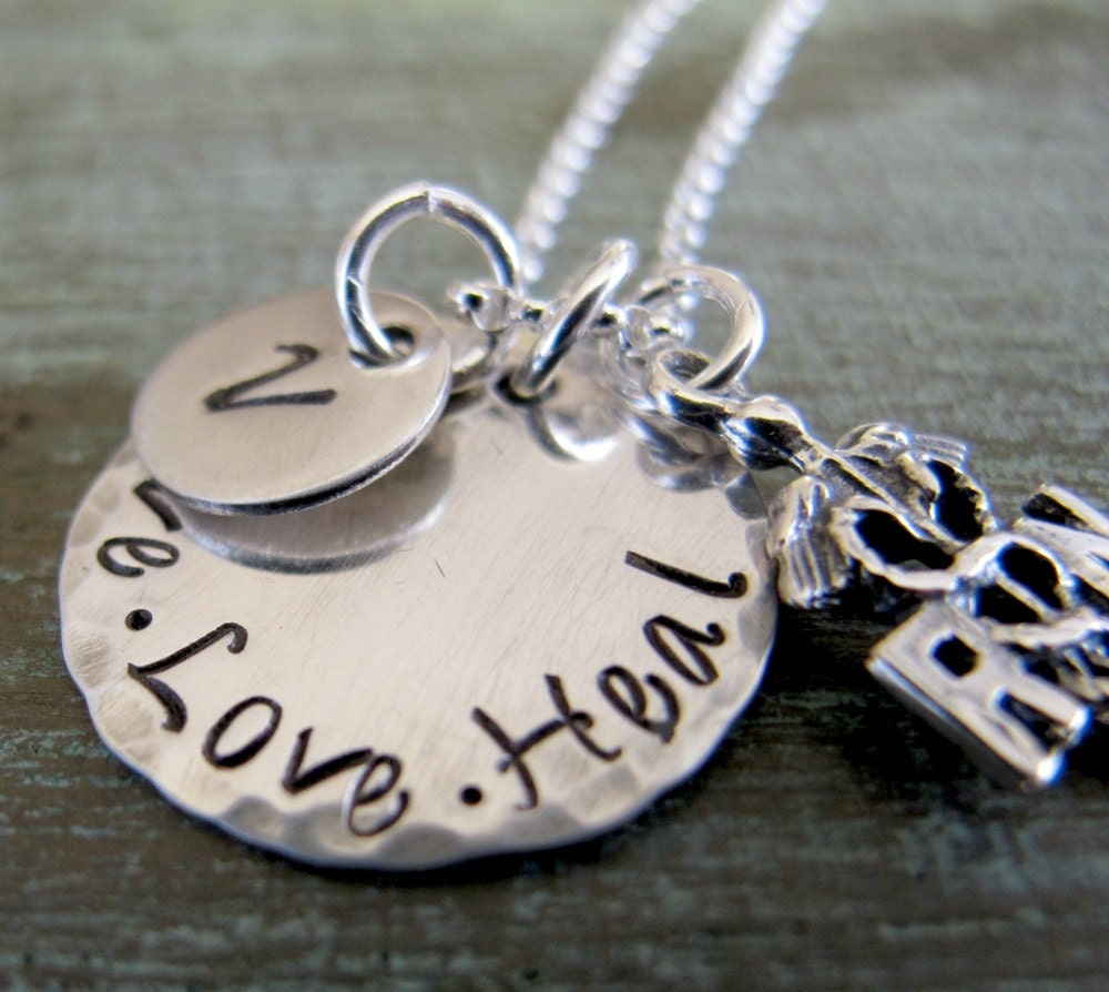 Krankenschwester Halskette, Krankenschwester, Hand Gestempelt, Personalisiert, Rn, Abschlussfeier, Ich Liebe Meine Leben, Liebe, Weihnachtsgeschenk von designsbydawnrenee