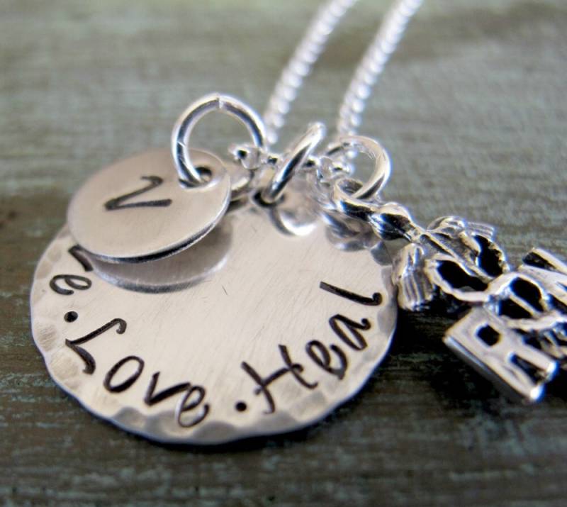 Krankenschwester Halskette, Krankenschwester, Hand Gestempelt, Personalisiert, Rn, Abschlussfeier, Ich Liebe Meine Leben, Liebe, Weihnachtsgeschenk von designsbydawnrenee