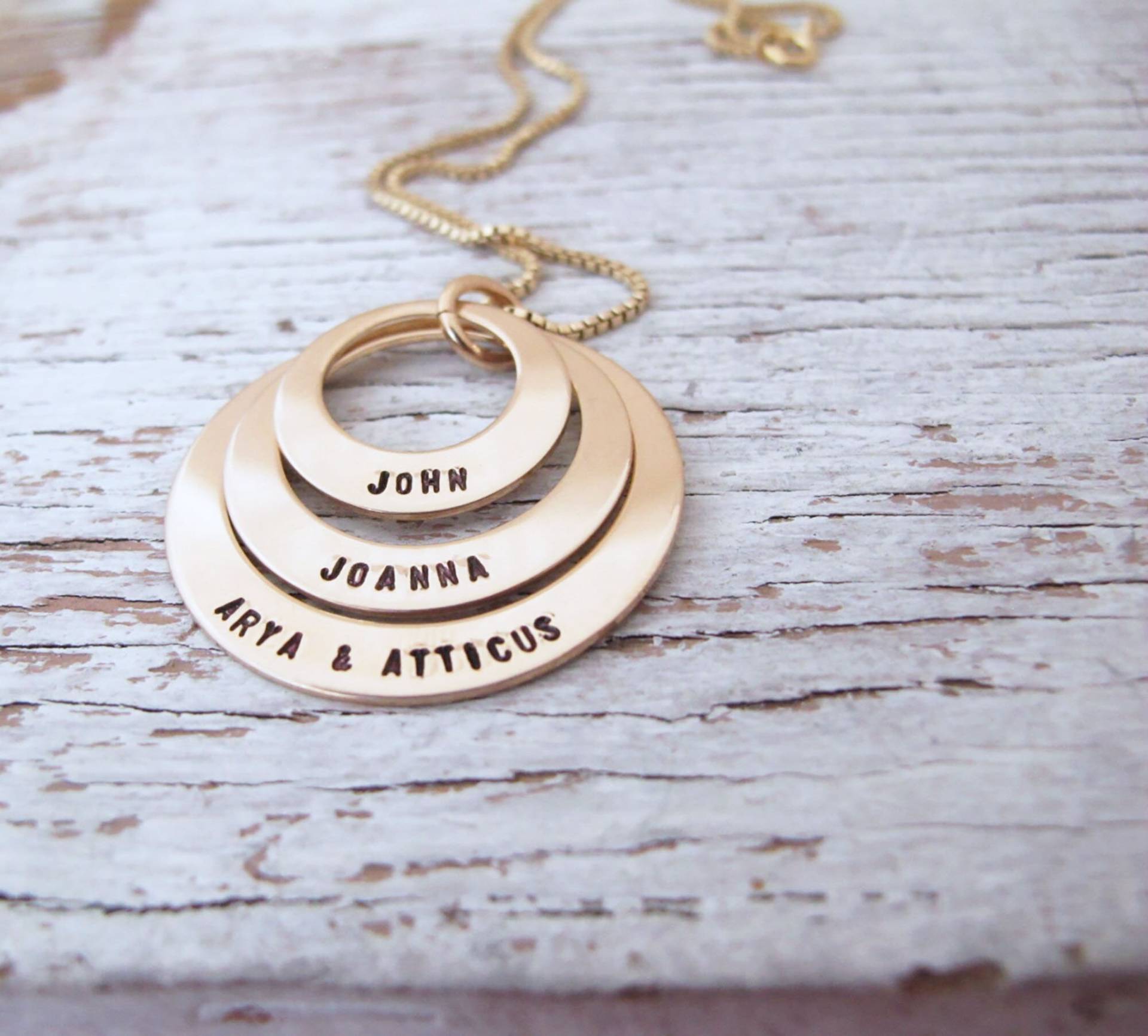 Neu Gold Filled 14K, Hohe Qualität, Personalisierte Oma Halskette, Großmutter Geschenk, Enkel Namen, Gestapelt, Hand Gestempelt, Geschenk Der Mutter von designsbydawnrenee