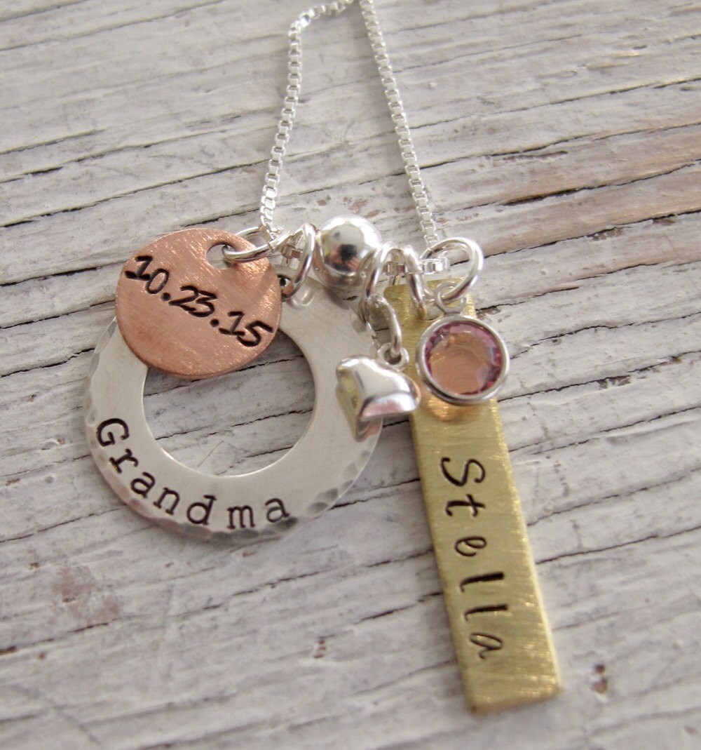 Personalisierte Großmutter Halskette, Familienschmuck, Muttertagsgeschenk, Handgestempelter Schmuck, Mutterhalskette, Gemischte Metalle von designsbydawnrenee