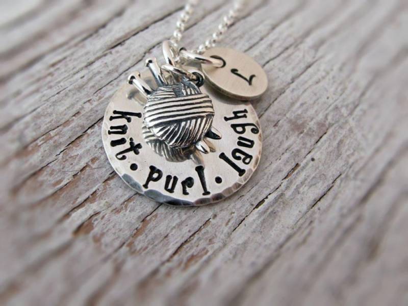 Personalisierte Strickkette, Garn Und Nadel, Stricker, Purl, Lachen, Stricken, Sterling Silber, Stricker Geschenk von designsbydawnrenee