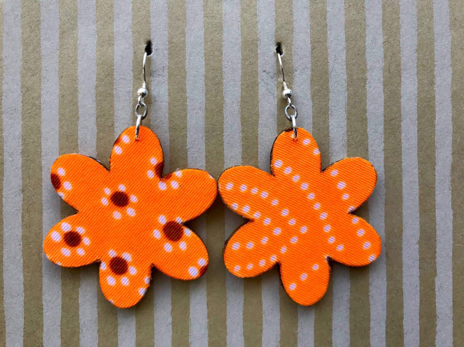 Leichte Stoffschaufel Ohrringe, Überdimensionale Orange Und Gelbe Blume, Sterling Silber Ohrdraht von designsbywenia