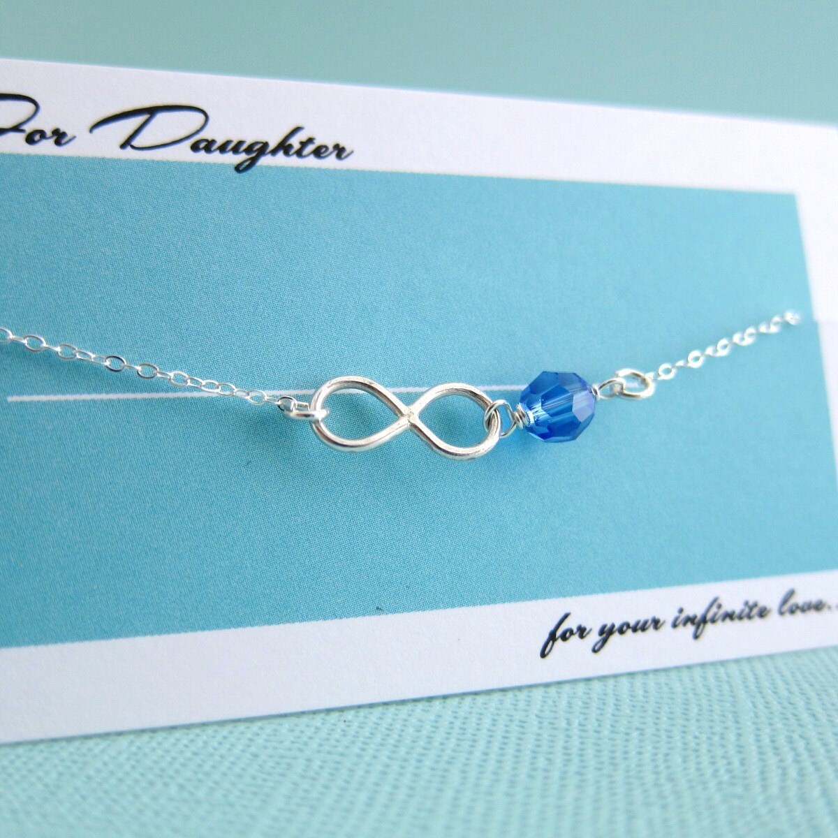 Tochter Sapphire Birthstone Liebe Infinity Charm Anhänger Layered Halskette, Angepasste Her Weihnachten Freundschaft Geburtstagsgeschenk Gemacht in Tochter Sapphire Birthstone Liebe Infinity Charm Anhänger Layered Halskette, Angepasste Her Weihnachten Freundschaft Geburtstagsgeschenk Gemacht in von designsbyyan